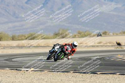 media/Dec-06-2025-CVMA (Sat) [[4a896cc04c]]/Race 8- Formula 40 MW and LW/